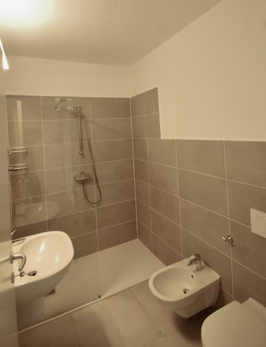דירות קאבאיון ורונסה Casa Isabella Cavaion מראה חיצוני תמונה